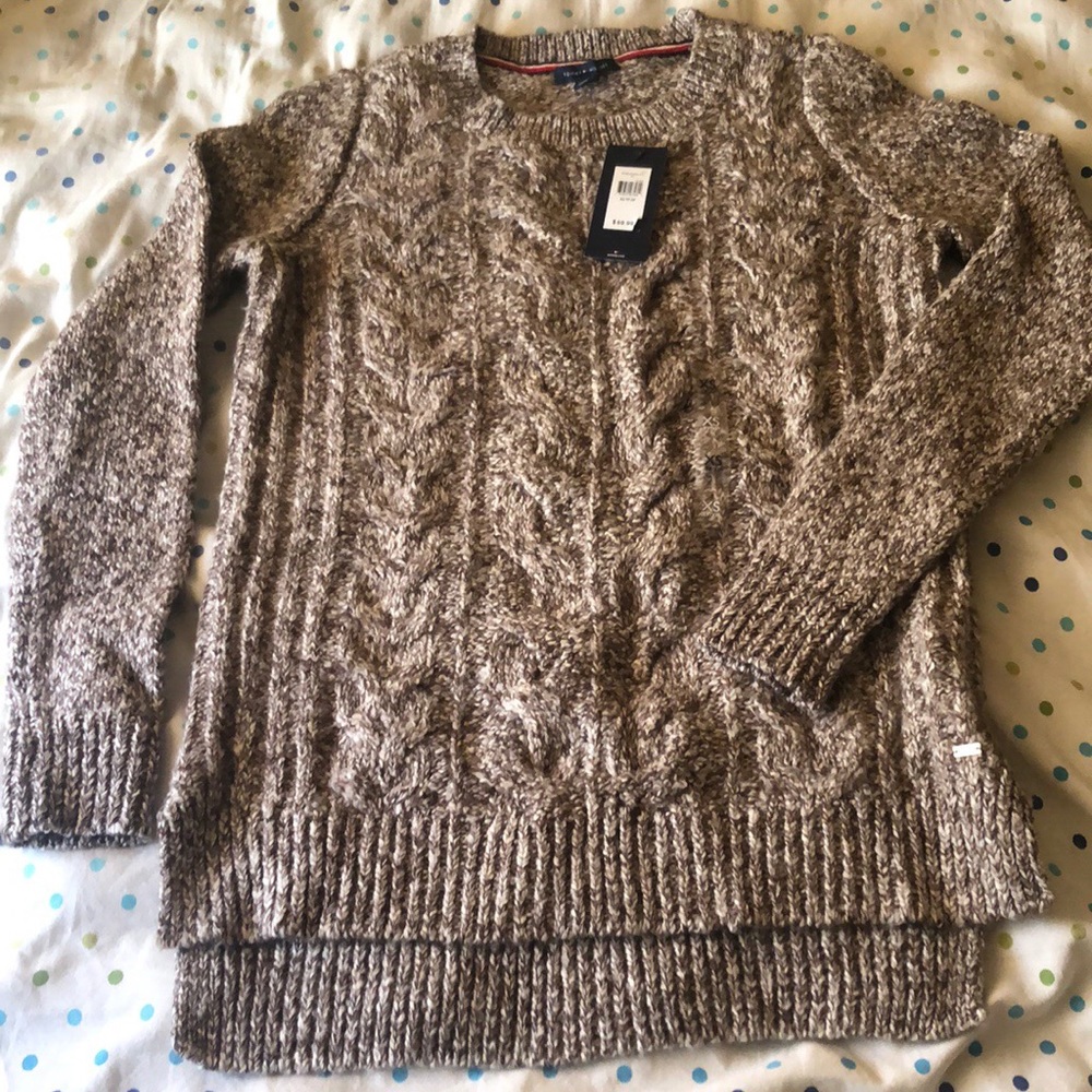 Tommy Hilfiger cable knit pullover sweater